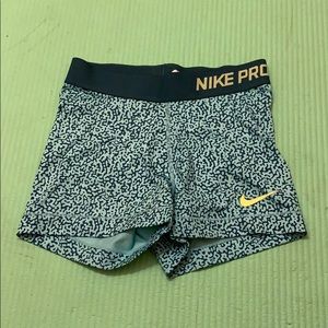Women’s xs nike spandex shorts